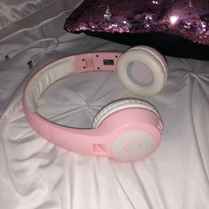 Bluetooth wireless headphones